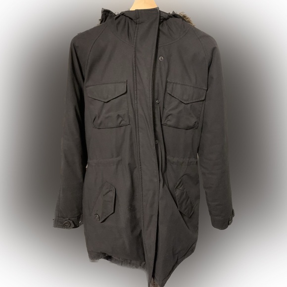 Aritzia Community Down Jacket size Small - Picture 1 of 4